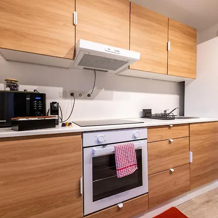Le Chic - Metro 8 - Paris Apartment Creteil