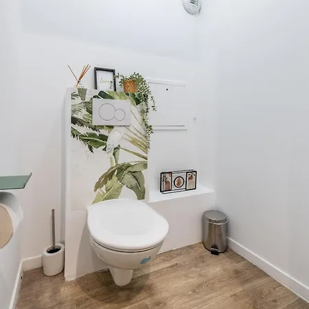 Le Chic - Metro 8 - Paris Apartment